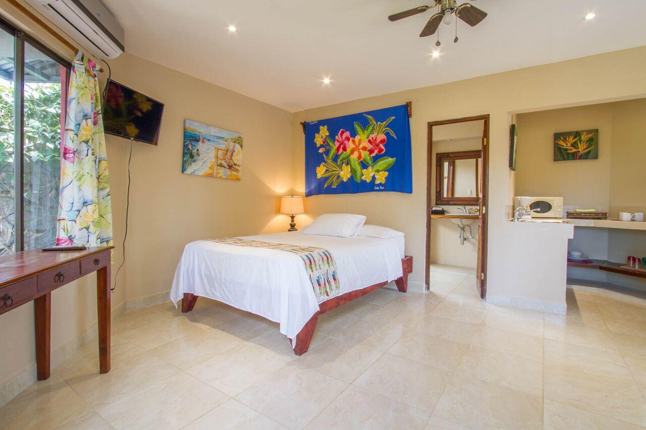 Tamarindo Village Hotel Hotel